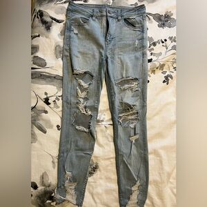 Distressed American Eagle jeans - hi-rise jegging crop size 8